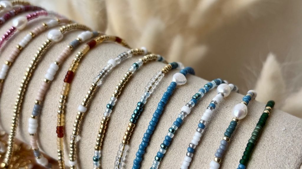 Beispiele für Glasperlen Schmuck im Workshop in Köln